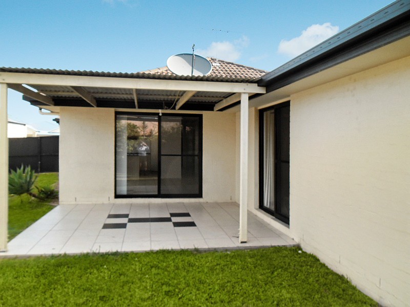 11 Dorian Crescent, Sippy Downs QLD 4556