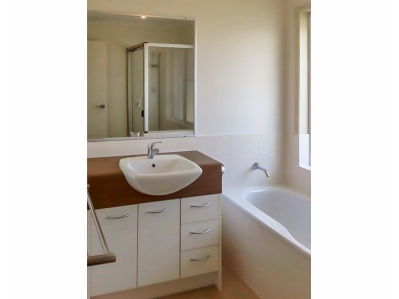 3 Haven Court, Mooloolah Valley QLD 4553