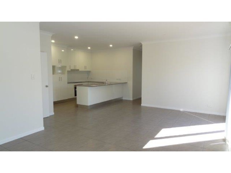 32 Vincent Street, South Mackay QLD 4740