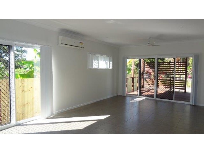 32 Vincent Street, South Mackay QLD 4740