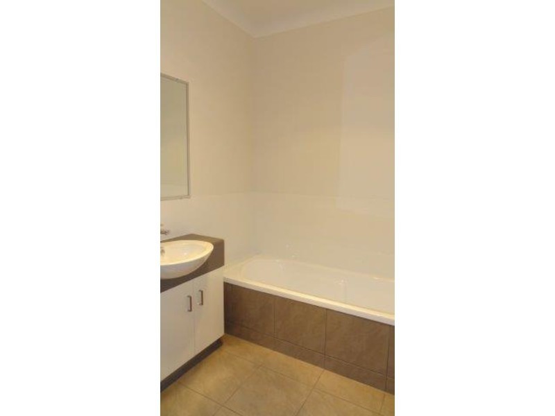 32 Vincent Street, South Mackay QLD 4740