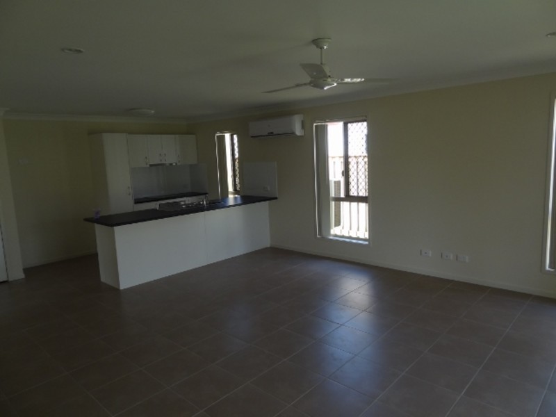 147 Whitehaven, Blacks Beach QLD 4740