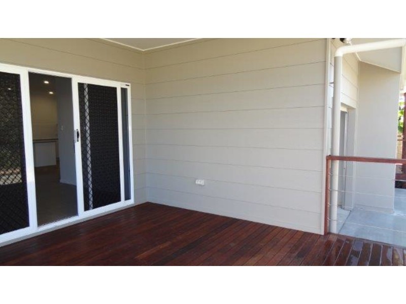 30 Vincent Street, South Mackay QLD 4740