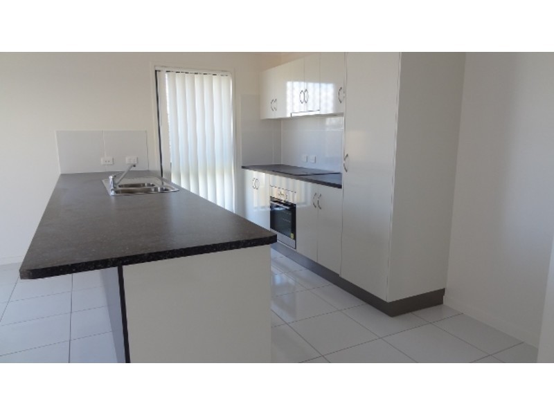 5 Henley Close, Blacks Beach QLD 4740