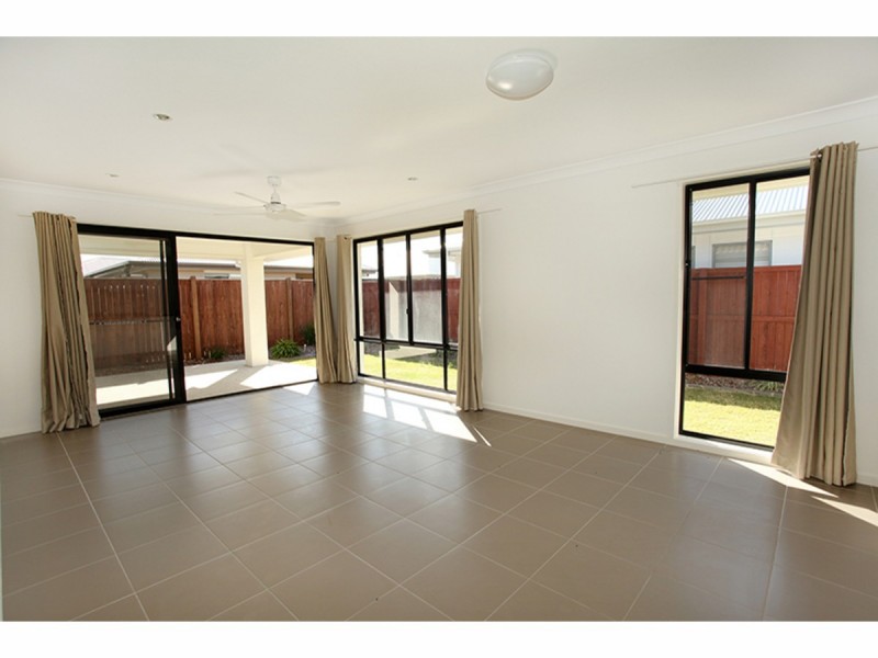9 Barramundi Court, Mountain Creek QLD 4557