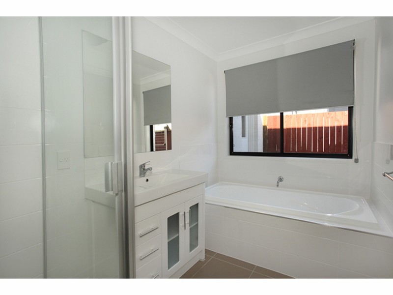 9 Barramundi Court, Mountain Creek QLD 4557