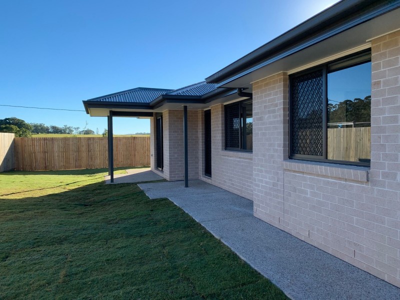 2/12 Reo Place, Yandina QLD 4561