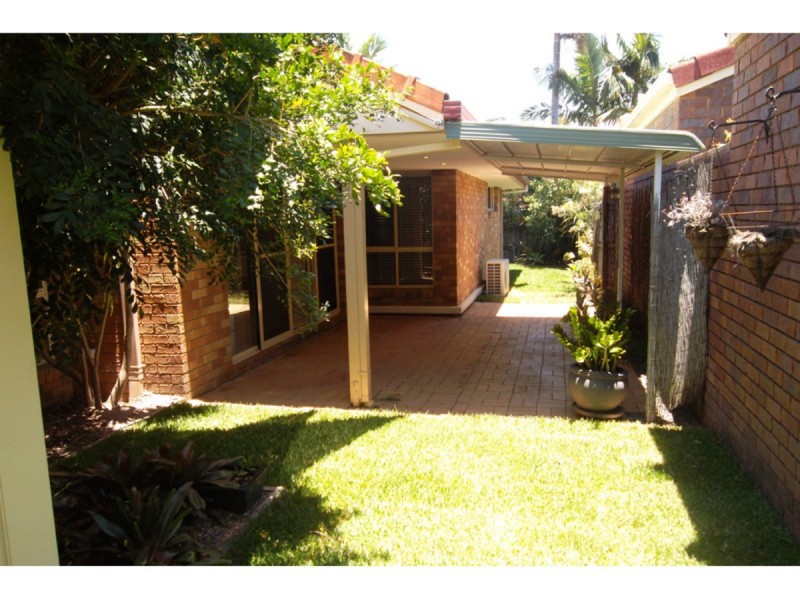 8 Beaverbrook Circuit, Sippy Downs QLD 4556