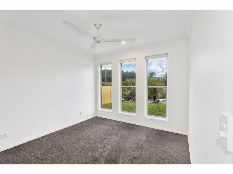 2/14 Observation Close, Nambour QLD 4560