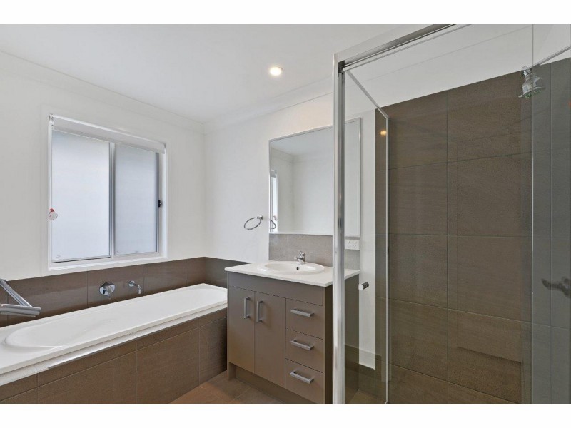 2/14 Observation Close, Nambour QLD 4560
