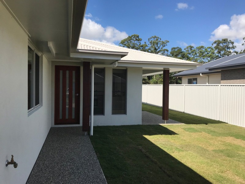 2/13 Mellumbrook Drive, Landsborough QLD 4550