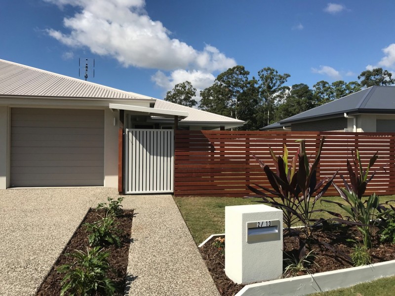 2/13 Mellumbrook Drive, Landsborough QLD 4550