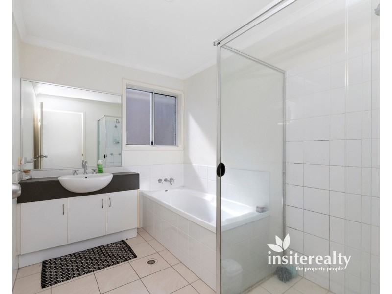 190 Karawatha Drive, Mountain Creek QLD 4557