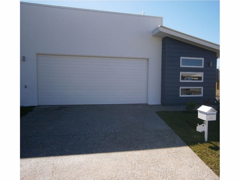 9 Bayou Street, Birtinya QLD 4575