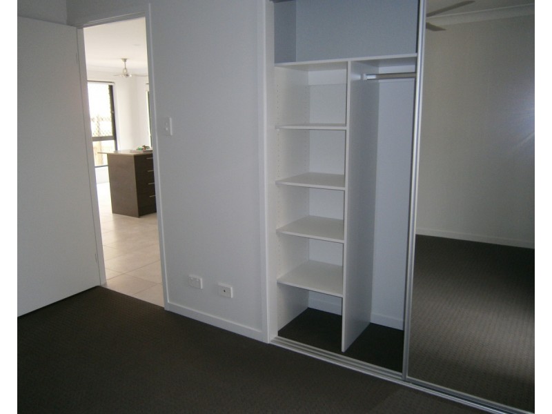 4 Apple Crescent, Caloundra West QLD 4551