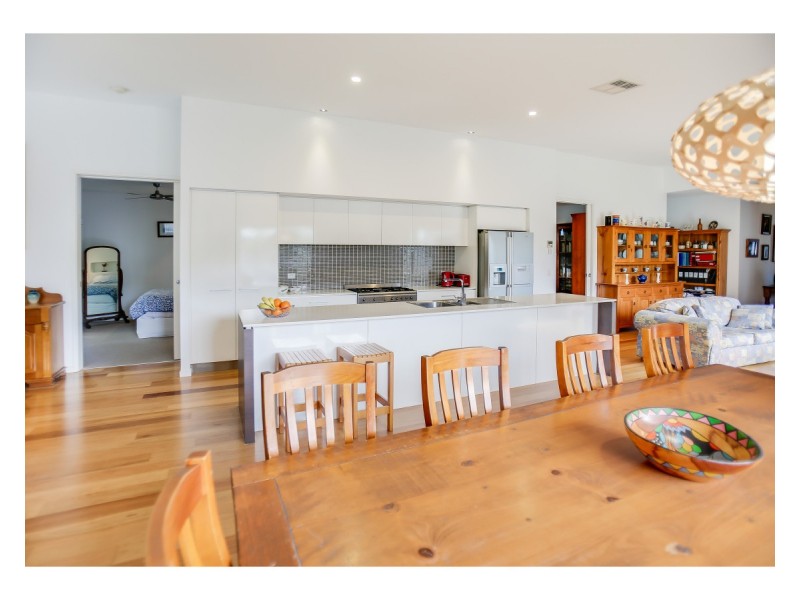 12 Albany Street, Sippy Downs QLD 4556