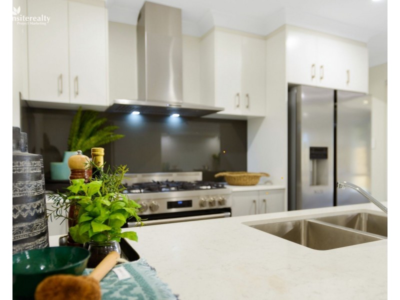 Lot 3/108 Coonowrin Road, Glass House Mountains QLD 4518