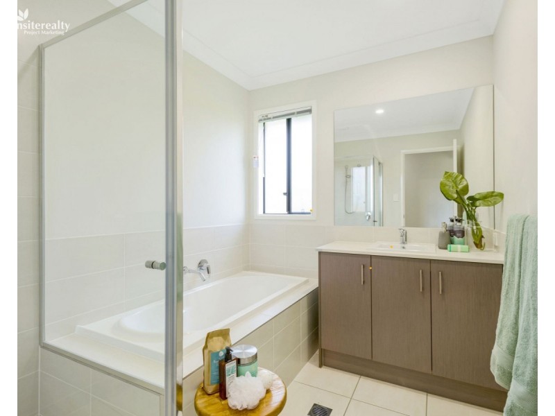 Lot 3/108 Coonowrin Road, Glass House Mountains QLD 4518