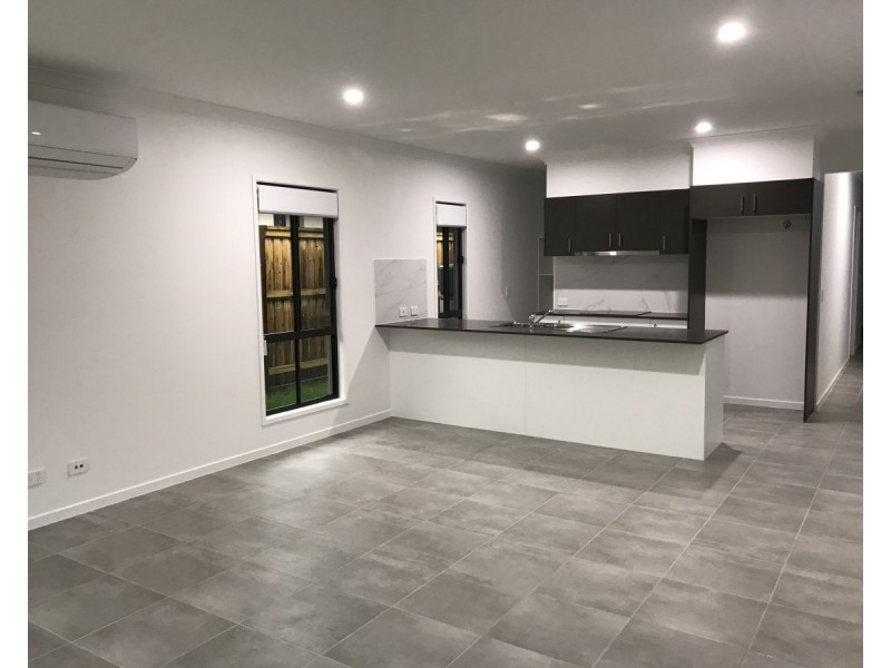 82 Creekside Drive, Nambour QLD 4560