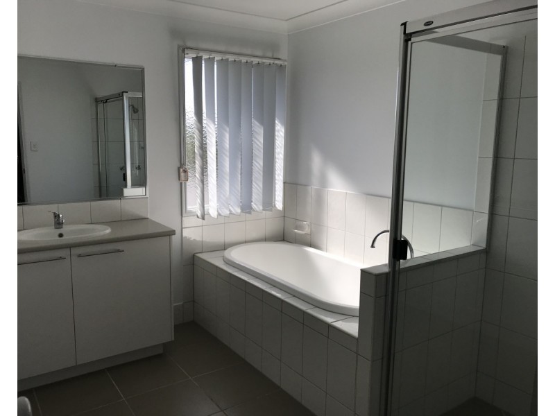 7 Eaton Street, Sippy Downs QLD 4556