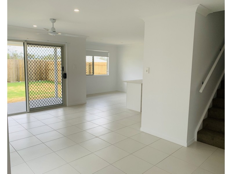 1/8 Kurrajong Circuit, Peregian Springs QLD 4573