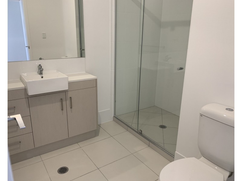 1/8 Kurrajong Circuit, Peregian Springs QLD 4573