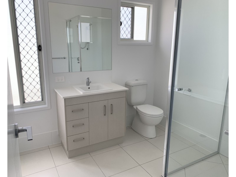 1/8 Kurrajong Circuit, Peregian Springs QLD 4573