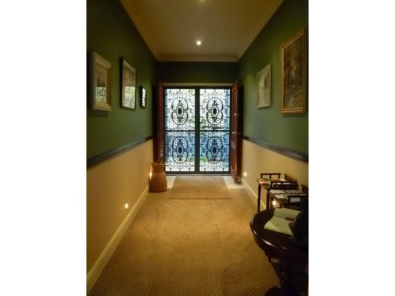 11 Hovard Road, Maleny QLD 4552