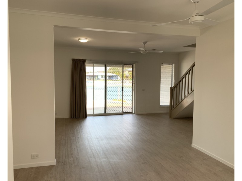 2/7 Woomba Place, Mooloolaba QLD 4557