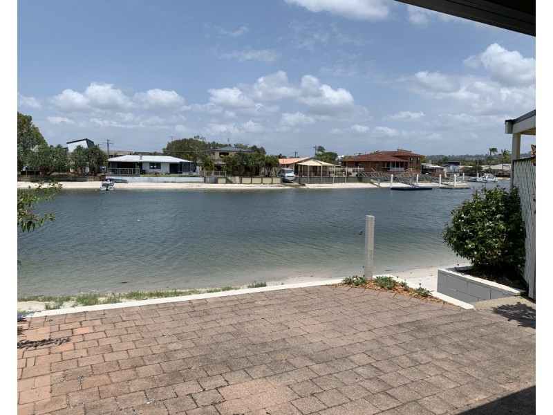 2/7 Woomba Place, Mooloolaba QLD 4557