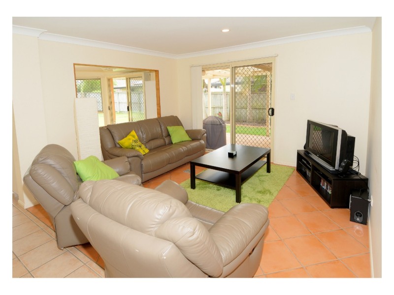 27 Explorer Street, Sippy Downs QLD 4556