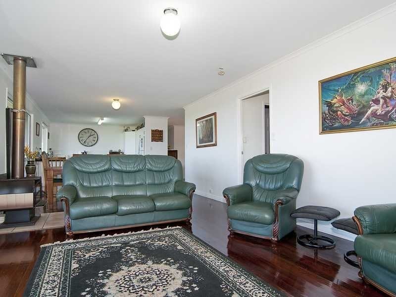 363 English Road, Kiamba QLD 4560