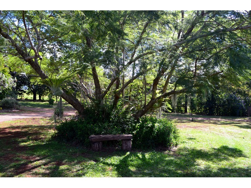 363 English Road, Kiamba QLD 4560