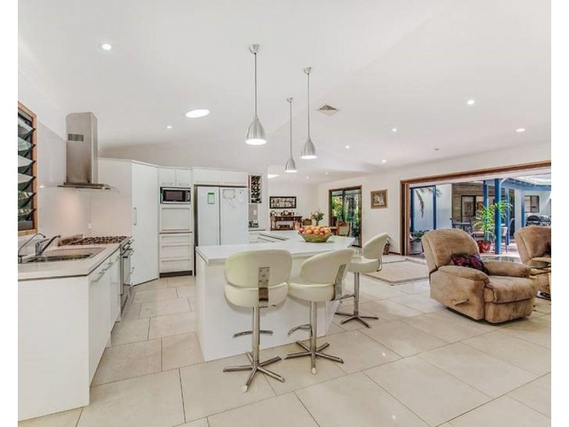 2 Clorinda Place, Palmview QLD 4553