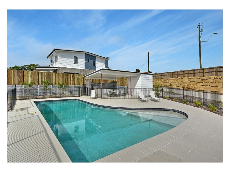 24/17 Greensboro Place, Little Mountain QLD 4551