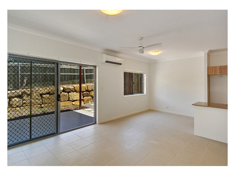 24/17 Greensboro Place, Little Mountain QLD 4551