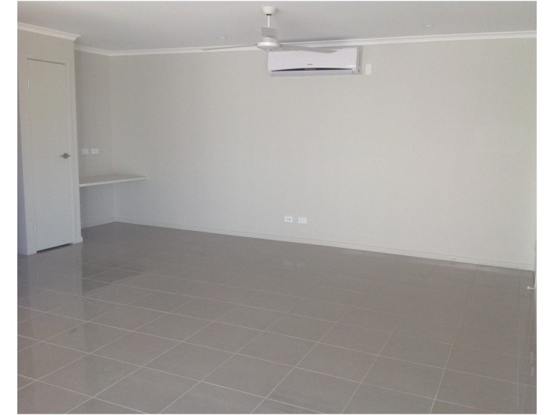 2/42 Featherwood Crescent, Beerwah QLD 4519