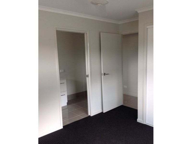 2/42 Featherwood Crescent, Beerwah QLD 4519