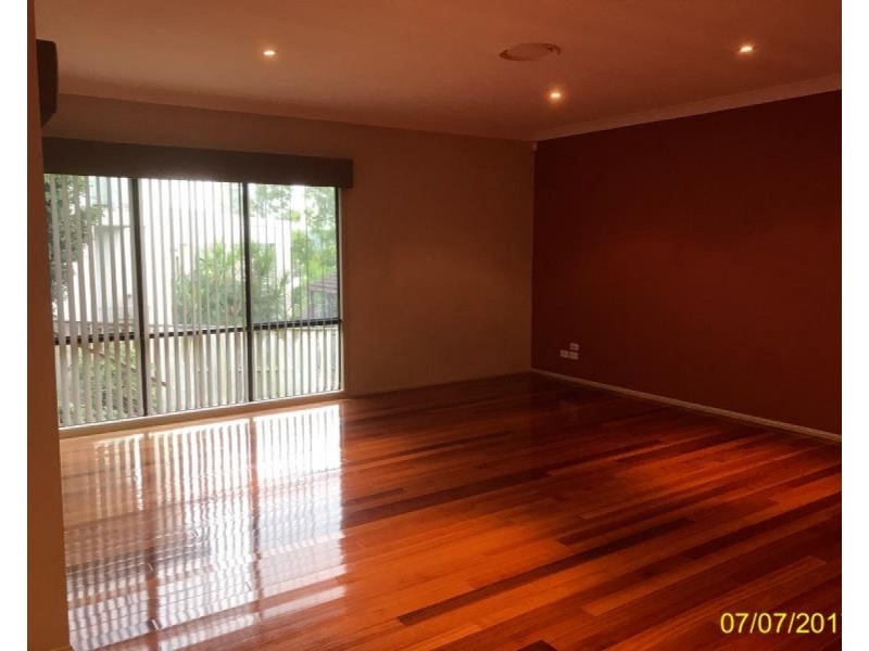9 Peachester Close, Ormeau QLD 4208