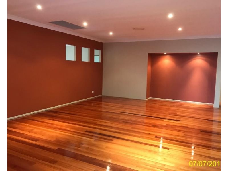 9 Peachester Close, Ormeau QLD 4208