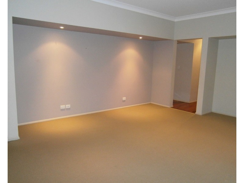 9 Peachester Close, Ormeau QLD 4208