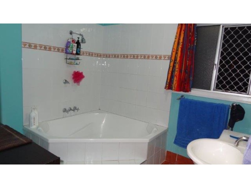 77 Edmonds street, Bucasia QLD 4750