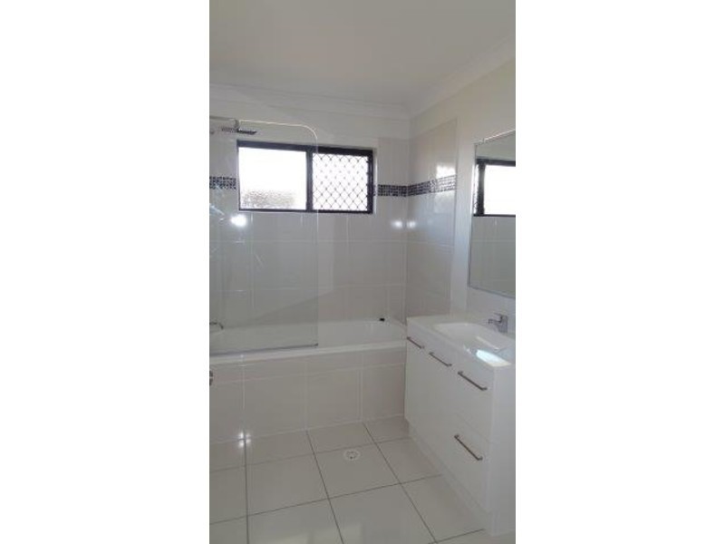 53 Commander Parade, Bucasia QLD 4750