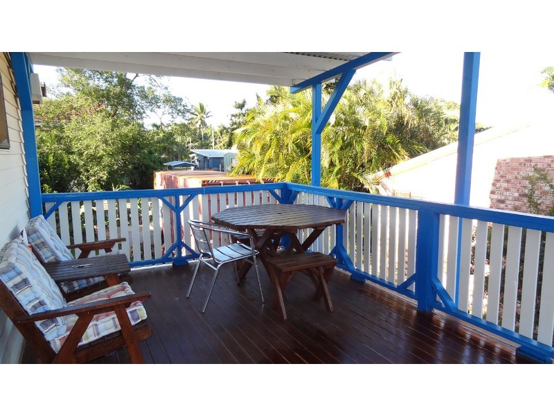 10 Edmonds Street, Bucasia QLD 4750