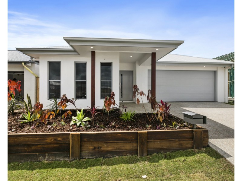 18 Pioneer Way, Palmview QLD 4553