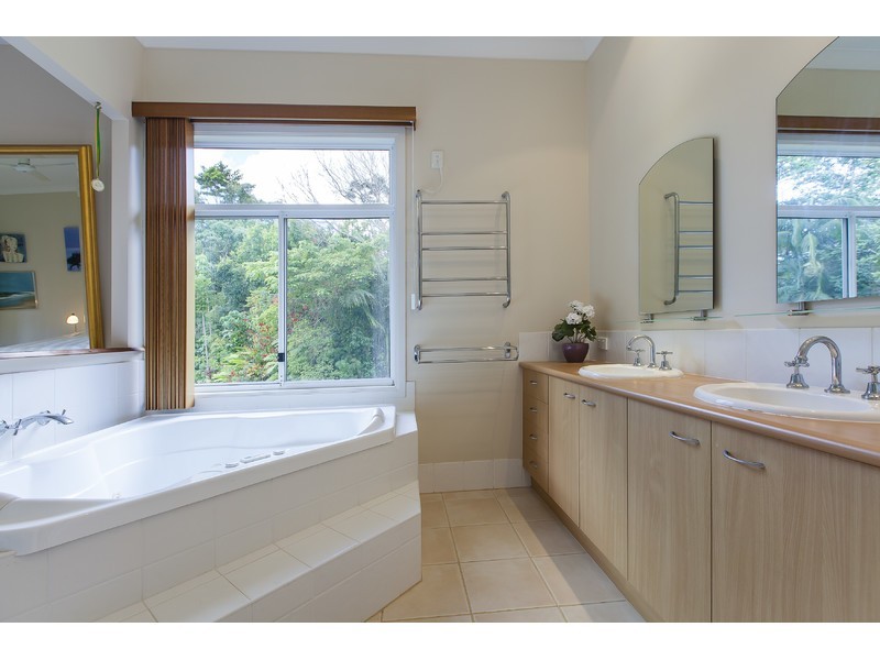 142 Lindsay Rd, Buderim QLD 4556