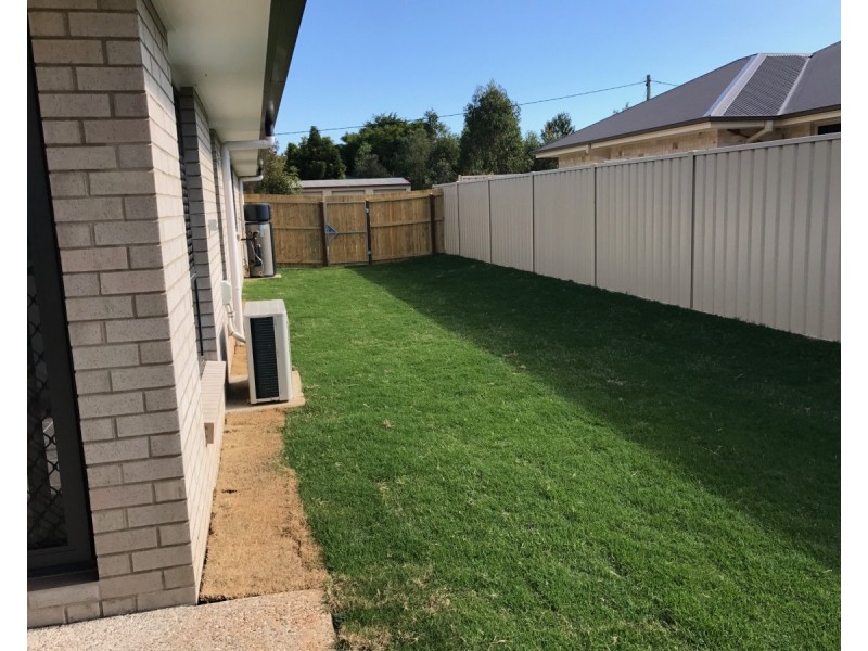 1/51 Poole Road, Glass House Mountains QLD 4518