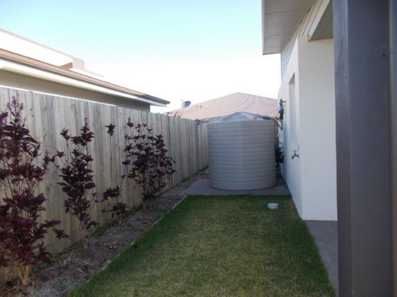 1/13 Oysterlee Street, Beaconsfield QLD 4740
