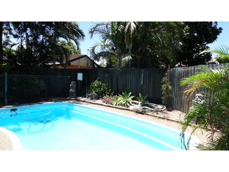 1 Boden Street, Bucasia QLD 4750