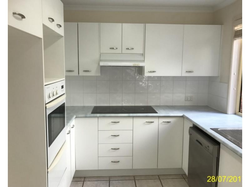 8 Beaverbrook Circuit, Sippy Downs QLD 4556